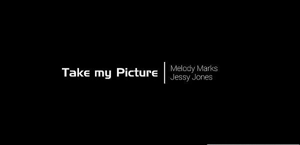  TEENFIDELITY Melody Marks Takes Selfies While Fucking